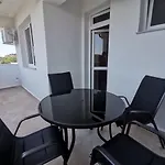 Guest house дъбрава Sinemoretz