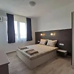дъбрава Guest house Sinemoretz