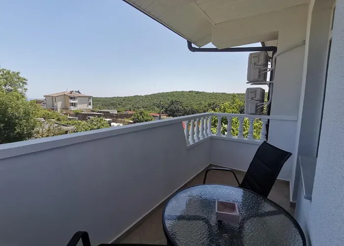 дъбрава Vendégház