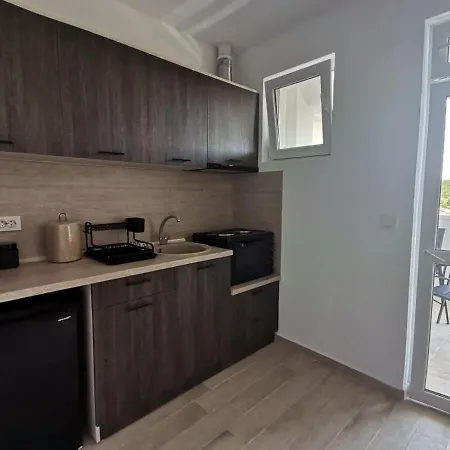 Casa de hóspedes дъбрава Sinemoretz