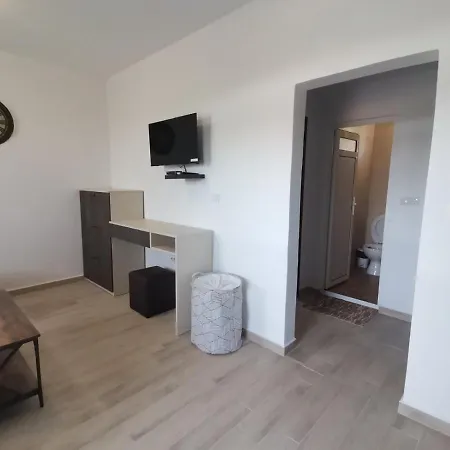 Casa de hóspedes дъбрава 3*