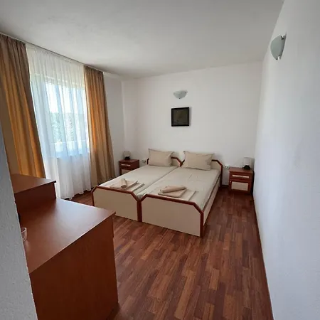 дъбрава Sinemoretz