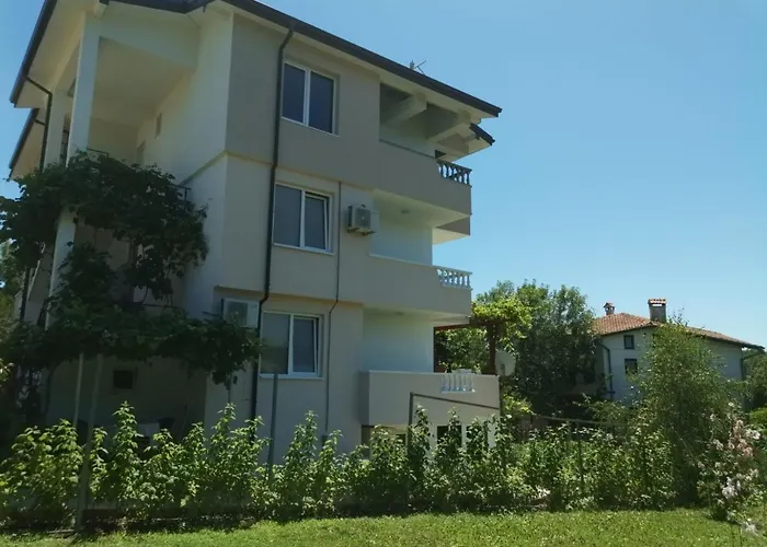 дъбрава 3* Szinemorec