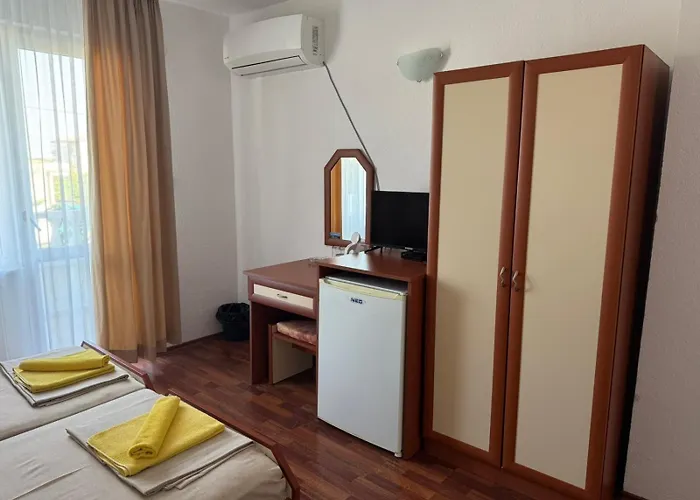 дъбрава Vendégház